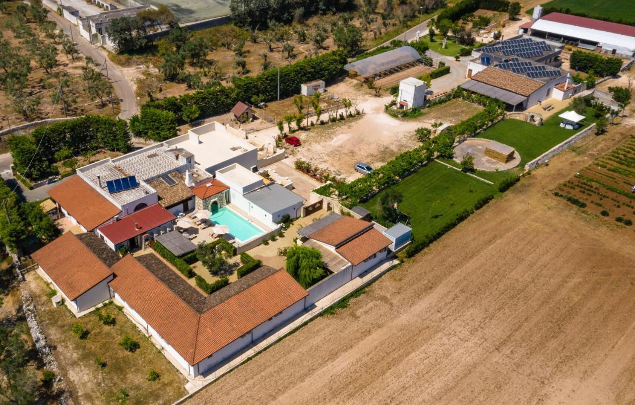 ג'ורדיניאנו Agriturismo Il Megalite מראה חיצוני תמונה
