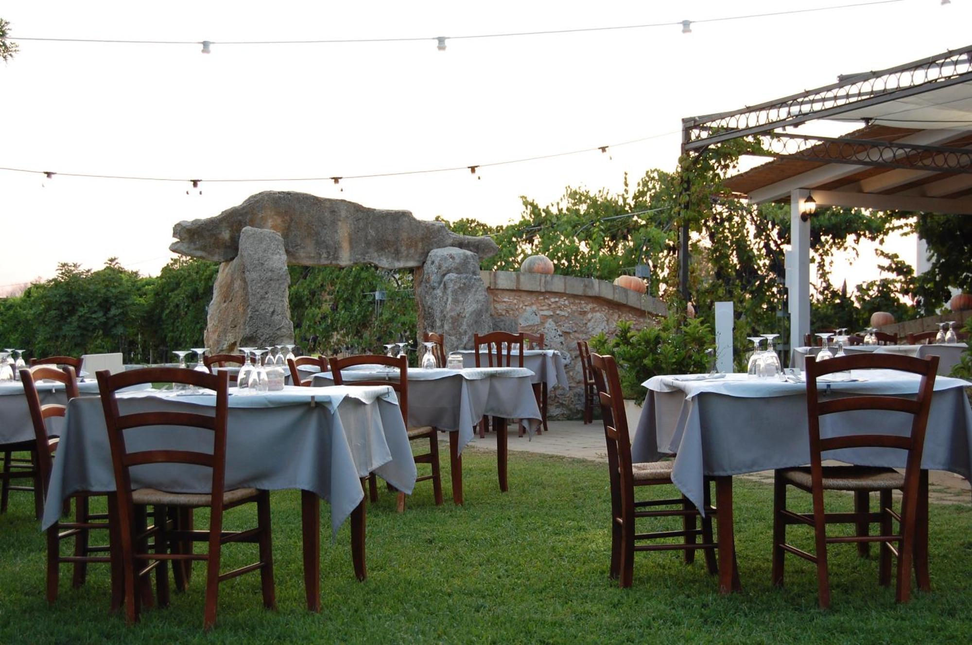 ג'ורדיניאנו Agriturismo Il Megalite מראה חיצוני תמונה